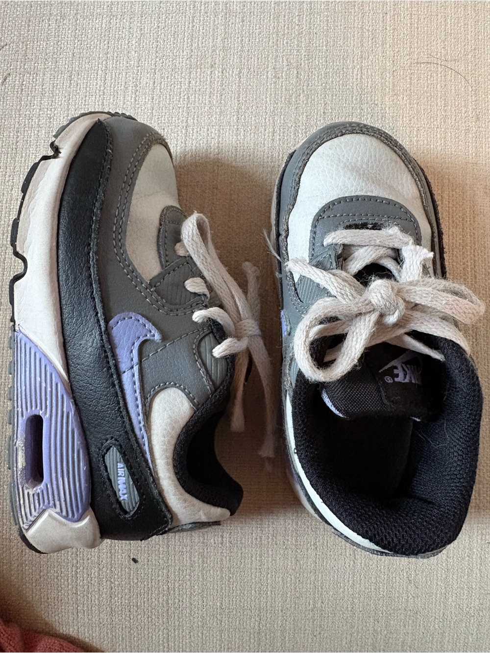 Nike Air Max Toddler Gray and Lavender Lace-Up Sneakers size 8